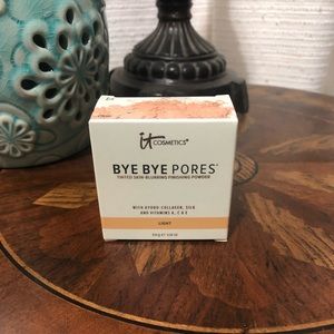 IT Cosmetics Bye Bye Pores - Light